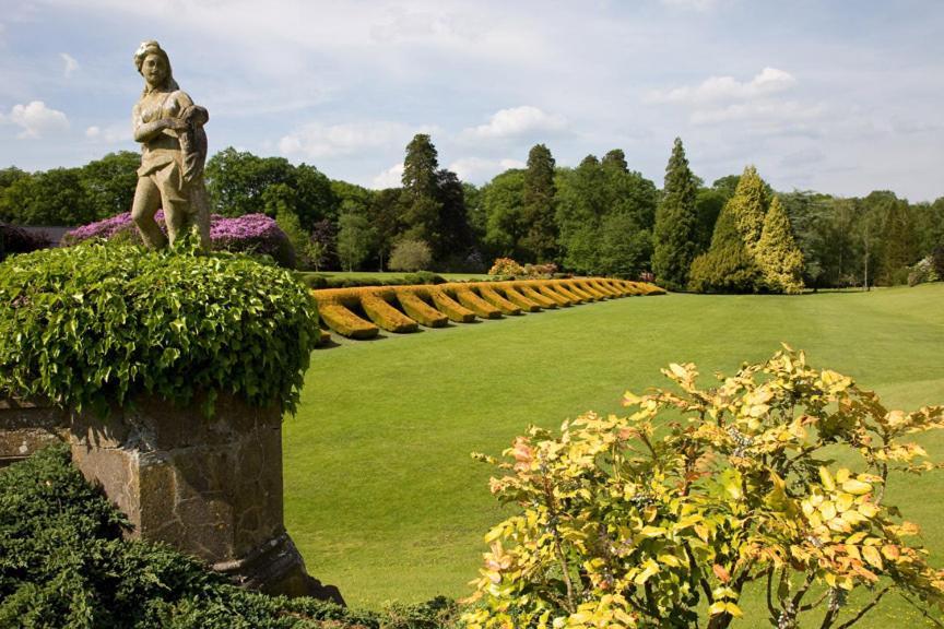 Gregynog Hall Guest House Tregynon Exterior photo