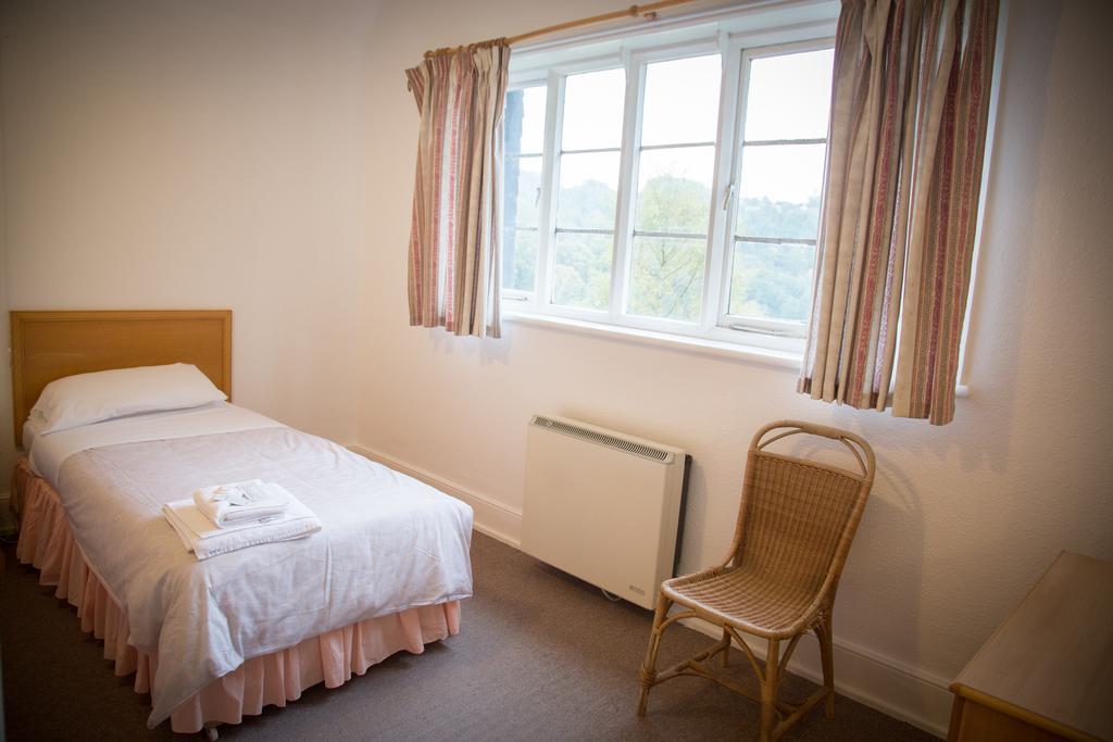 Gregynog Hall Guest House Tregynon Exterior photo