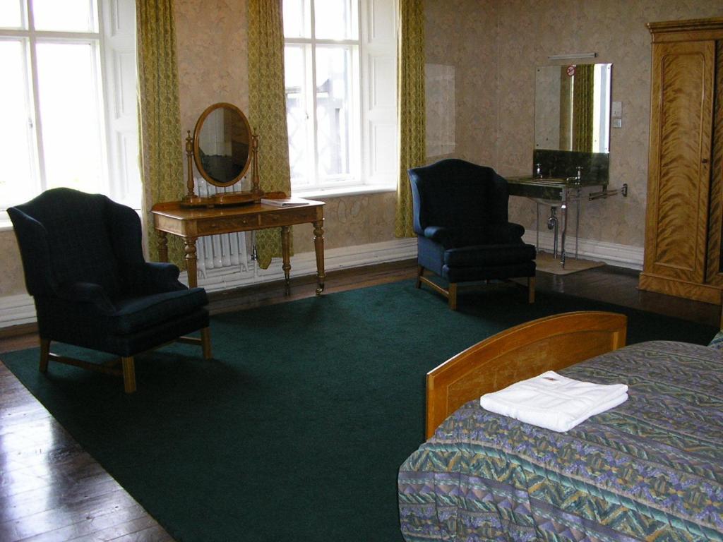 Gregynog Hall Guest House Tregynon Room photo